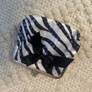 Y2K SEQUINS COIN PURSE ZEBRA